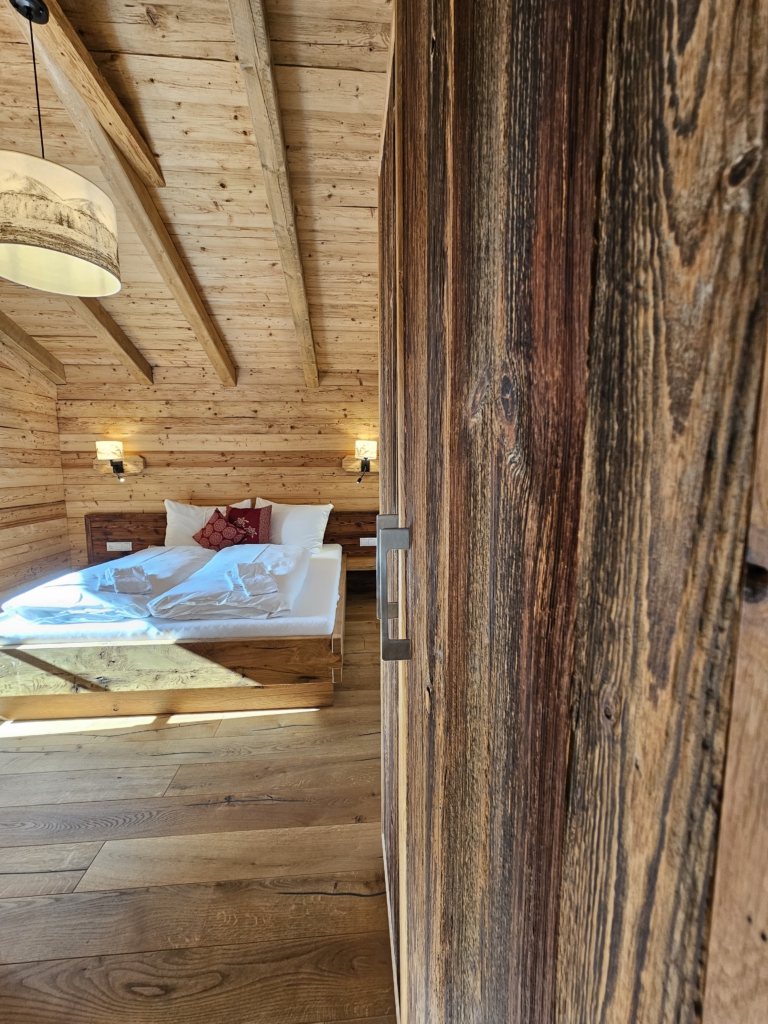 🌄 Hinterrohrgut - idyllische Appartements in Flachau 🏞️